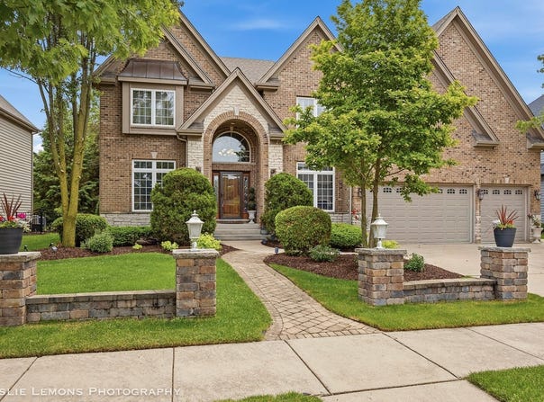 4012 Champion Road, Naperville, IL 60564