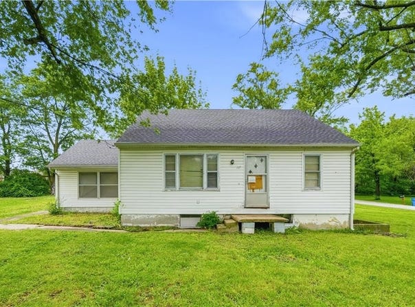 117 E 1st Street, Lawson, MO 64062