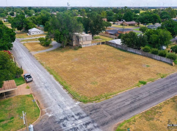 2809 Gordon Street, Vernon, TX 76384