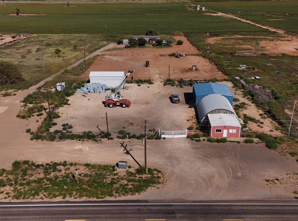 3689 S FM 303, Sundown, TX 79372