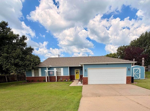 1 Lomond Terrace, Winfield, KS 67156