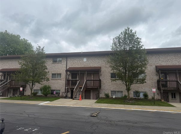 26 Cooper Road, Poughkeepsie, NY 12603