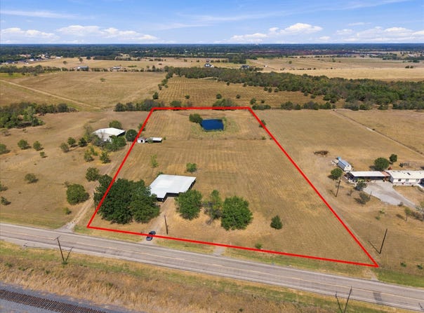 1311 E Main Street, Campbell, TX 75422