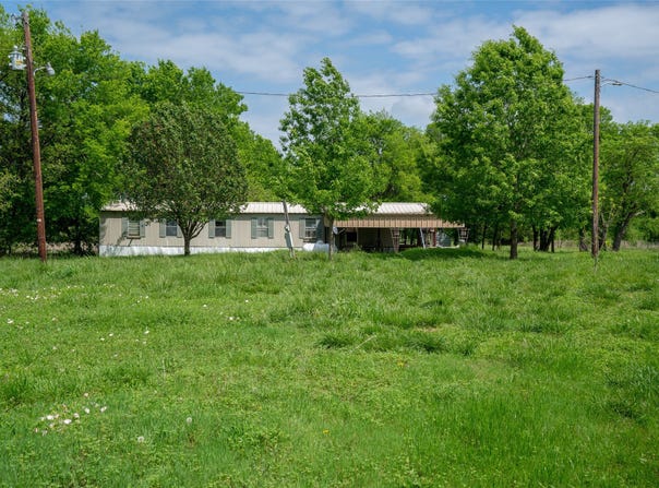 3891 CR 22900, Paris, TX 75460