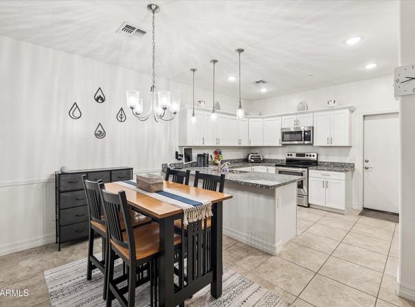 7820 E BASELINE Road, Mesa, AZ 85209