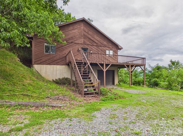 7904 Pinnacle Wind Lane, Lenoir, NC 28645