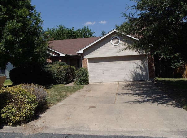 208 Juniper St, Georgetown, TX 78626