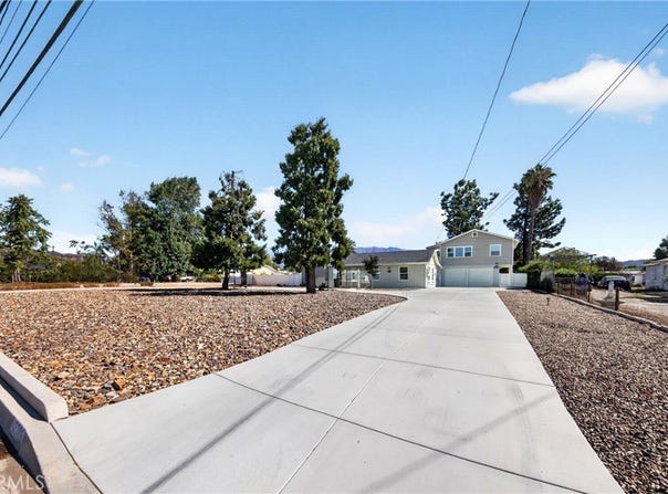 12789 8th, Yucaipa, CA 92399