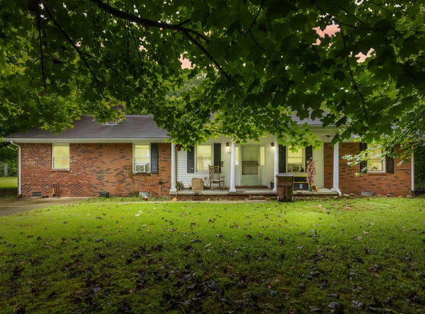 333 Sycamore Road, Stanton, KY 40380