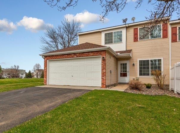 6413 158th Street W, Apple Valley, MN 55124