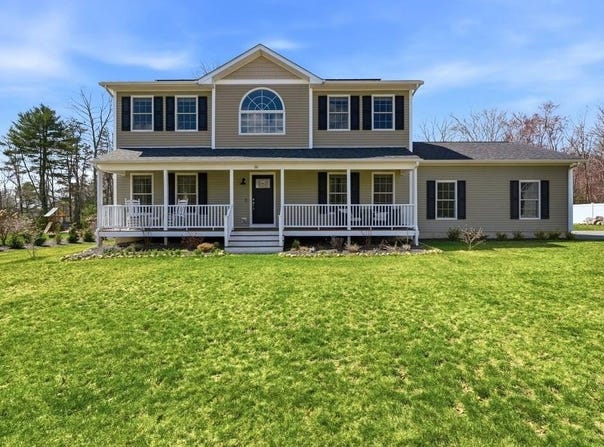 50 Greenbrier Circle, Richmond, RI 02892