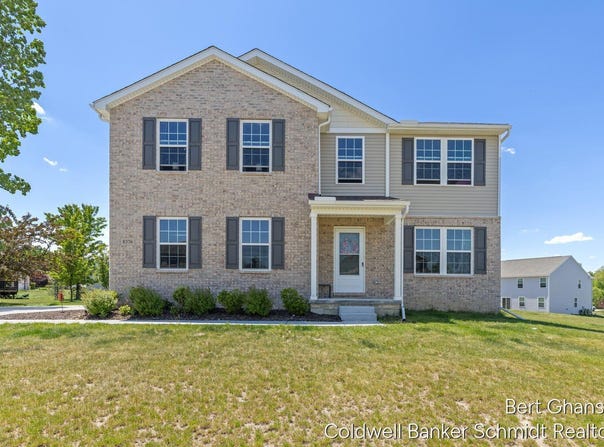 8376 N OAKS COURT, GRAND BLANC, MI 48439