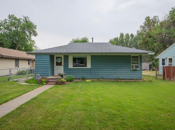 705 S 6th St, Basin, WY 82410
