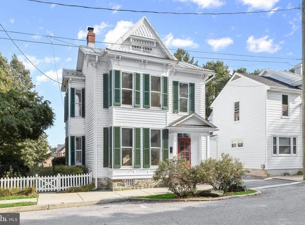 17 PARK AVE, WESTMINSTER, MD 21157