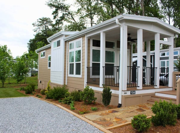 89 Mount Meadow Lane, Flat Rock, NC 28731