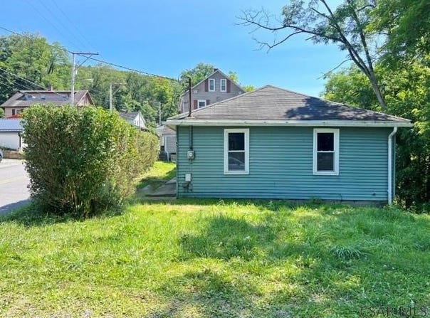 1853 Soap Hollow Rd., Johnstown, PA 15905