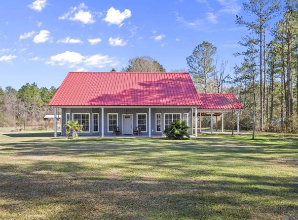 37700 Walker North Rd, Walker, LA 70785