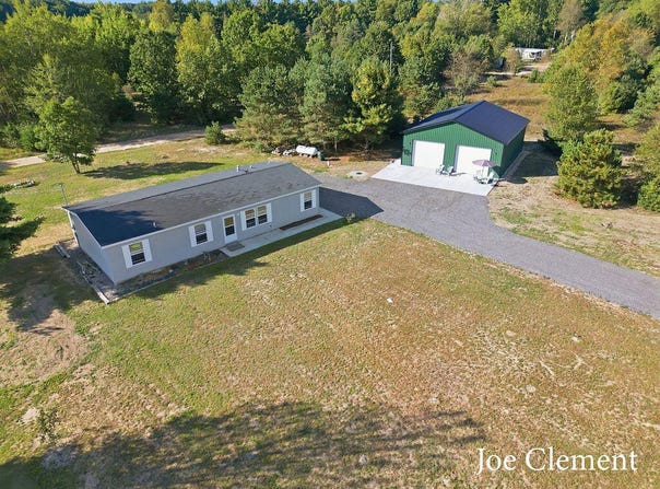 5600 W Limbaugh Lane, Fremont, MI 49412