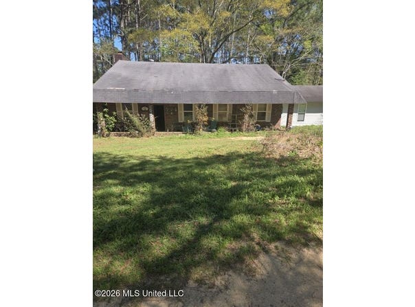 283 Simpson Highway 28, Magee, MS 39111