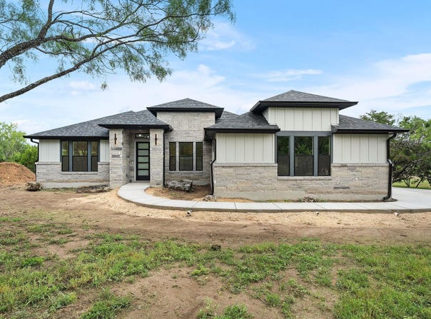 103 Westcreek Dr, Bertram, TX 78605