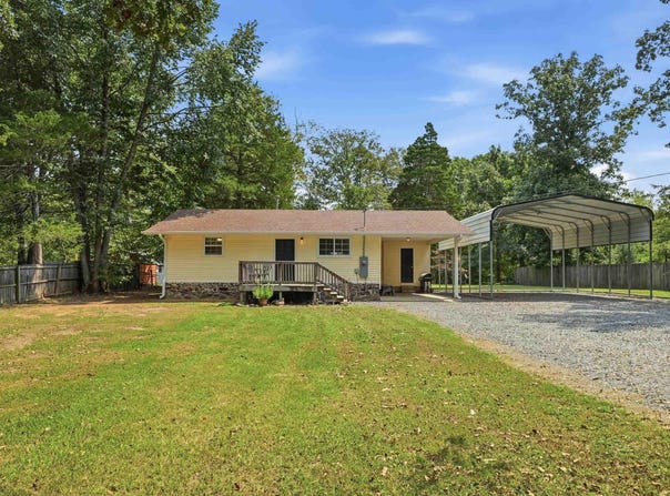 29 Pine Needle Rd., Higden, AR 72067