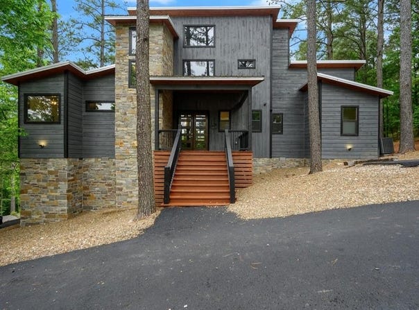 245 Gnarly Maple Trail, Broken Bow, OK 74728