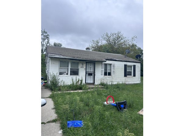1171 Dearborn Circle, Gary, IN 46403