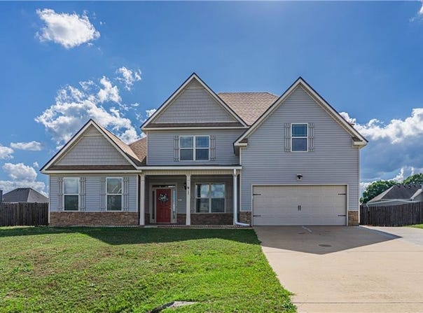 11 Pawnee Trail, Fort Mitchell, AL 36856