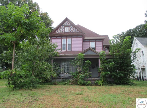 664 S Odell Avenue, Marshall, MO 65340