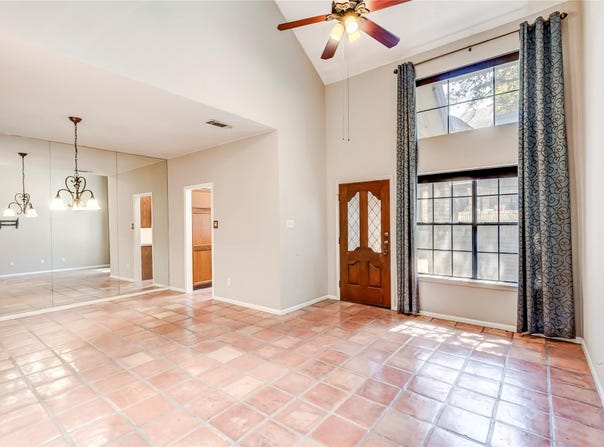 10819 Crown Colony Dr, Austin, TX 78747