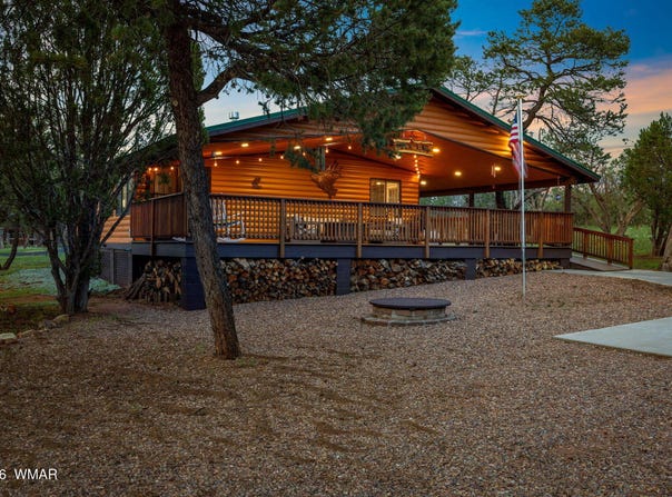 3339 Navajo Drive, Overgaard, AZ 85933