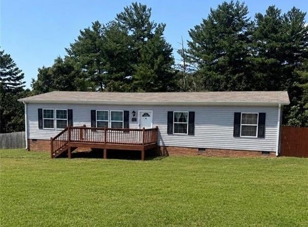176 Ring Place Road, Mount Airy, NC 27030