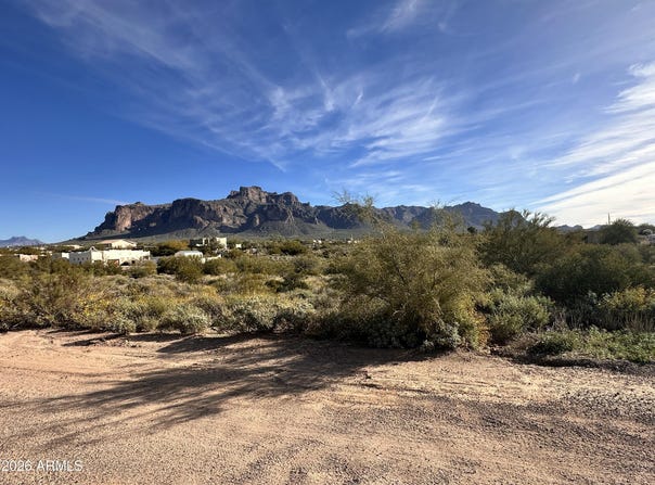 S Roadrunner Road, Apache Junction, AZ 85119