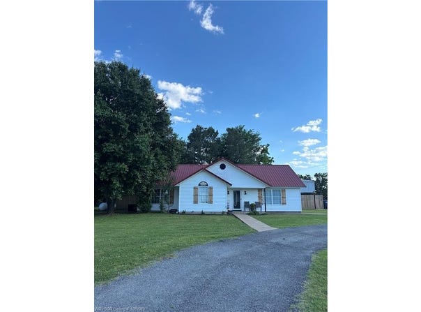 41105 Line ST, LeFlore, OK 74942
