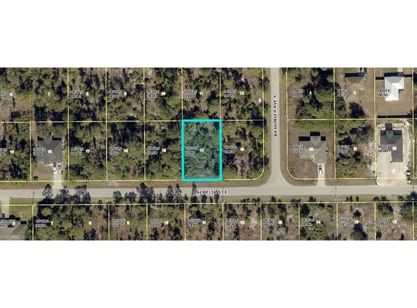 731 Almelia St E lot: 14, LEHIGH ACRES, FL 33974