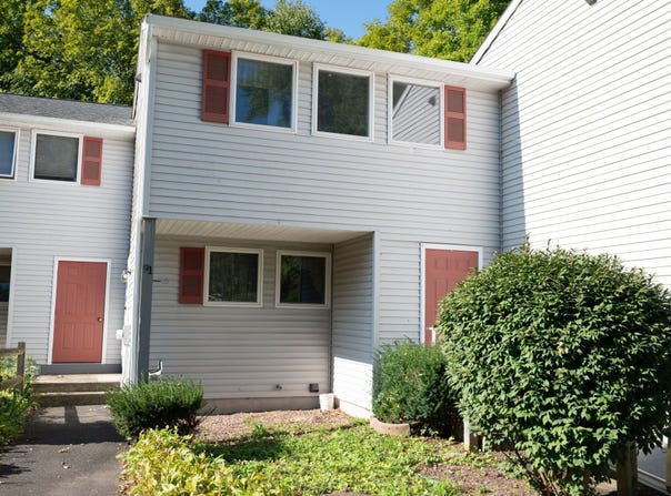 91 Briar Way, Greenfield, MA 01301