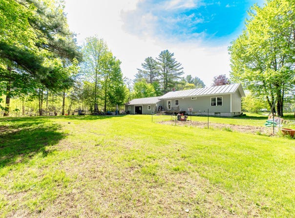 41 Mountain View Road, Kingfield, ME 04947