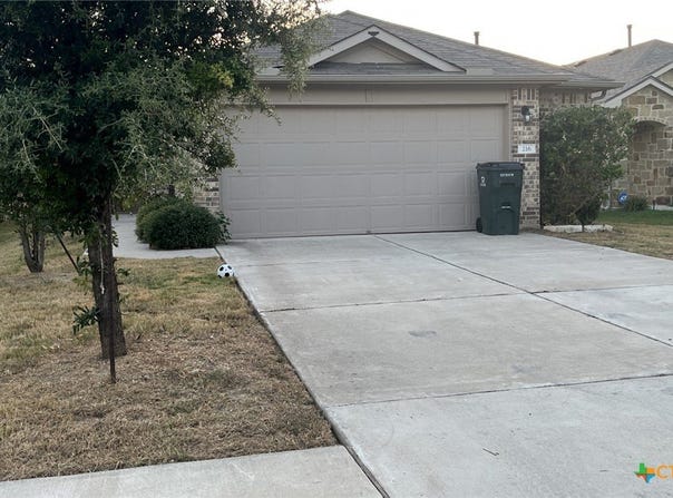 216 Frederick Drive, Georgetown, TX 78626