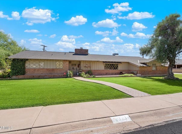 321 E Concorda Drive, Tempe, AZ 85282