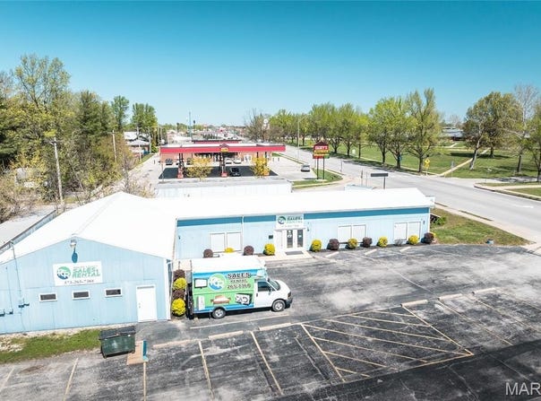 327 N Jefferson Street, St James, MO 65559