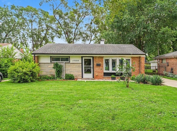 17333 Lorenz Avenue, Lansing, IL 60438