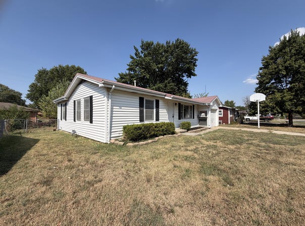 917 S East Street, Mt Vernon, MO 65712