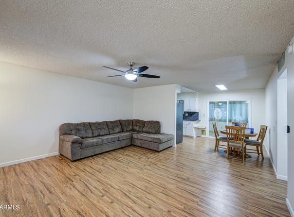 9909 W NEWPORT Drive, Sun City, AZ 85351