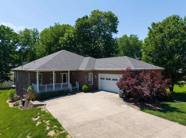 455 W Evergreen Plaza, Santa Claus, IN 47579
