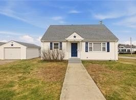 92 Bracket Avenue, Tiverton, RI 02878