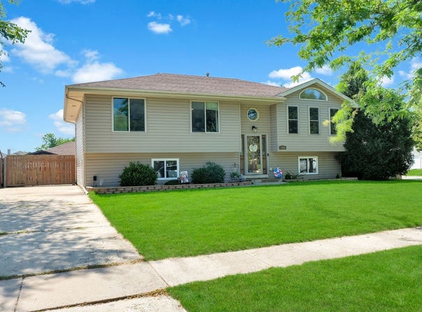 7016 Lewis Clark Drive, Plainfield, IL 60586