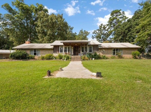 7677 Sturrock Rd, Gilmer, TX 75645