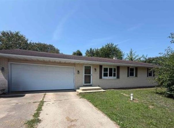 2806 Sharon Street, Winona Lake, IN 46590-2037