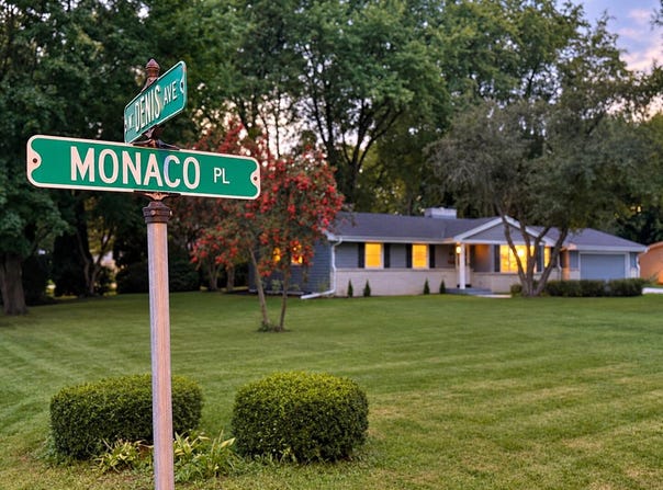 5565 S Monaco Pl, Hales Corners, WI 53130