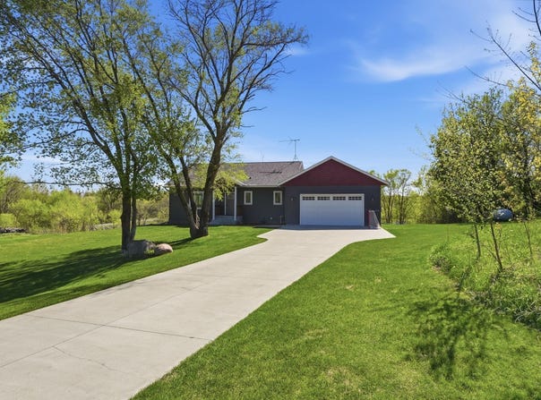 10640 Raven Loop NE, Foley, MN 56329